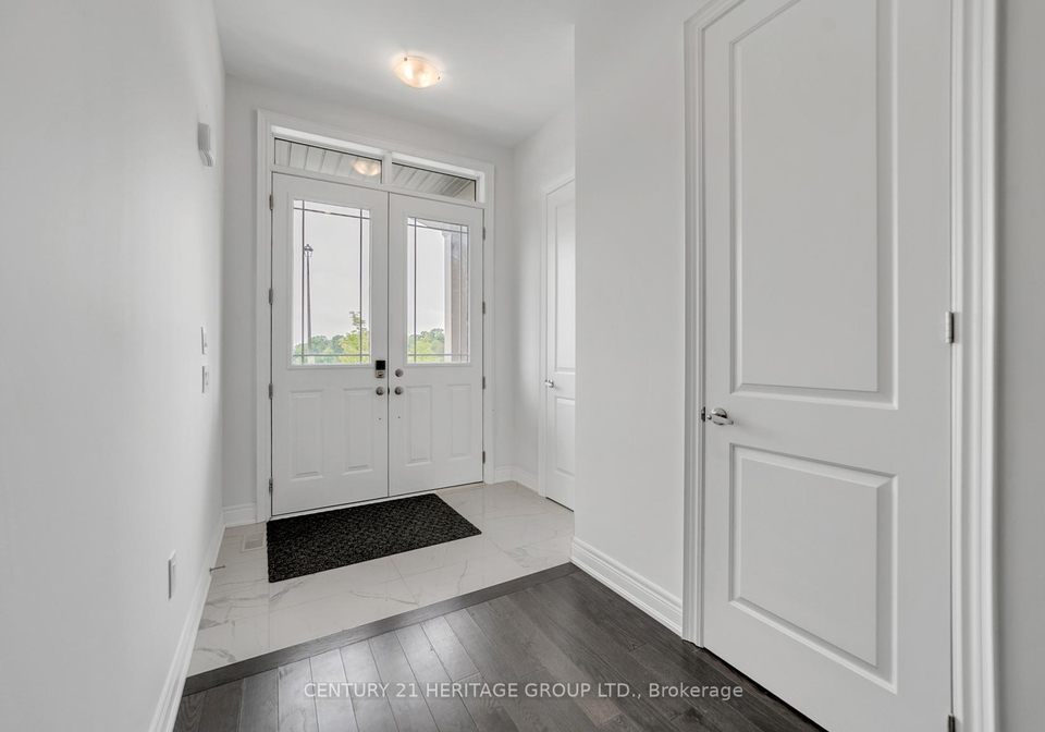 516-seaview-heights-east-gwillimbury-ontario-n12211417