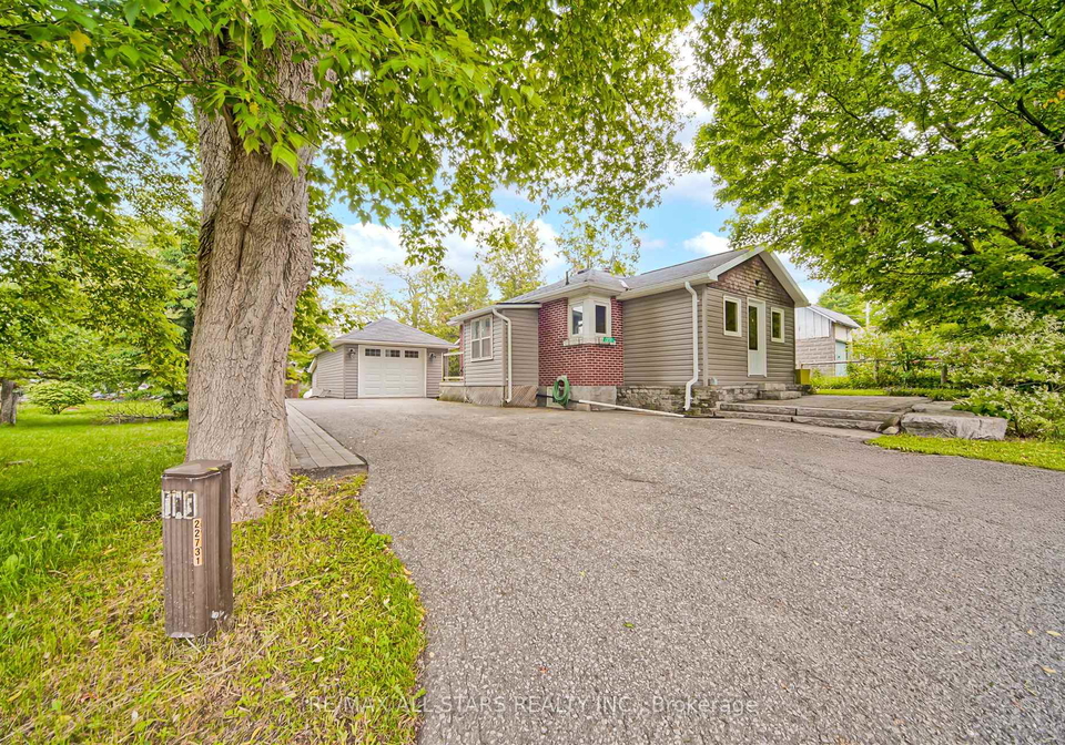 22731-catering-road-east-gwillimbury-ontario-n12212011