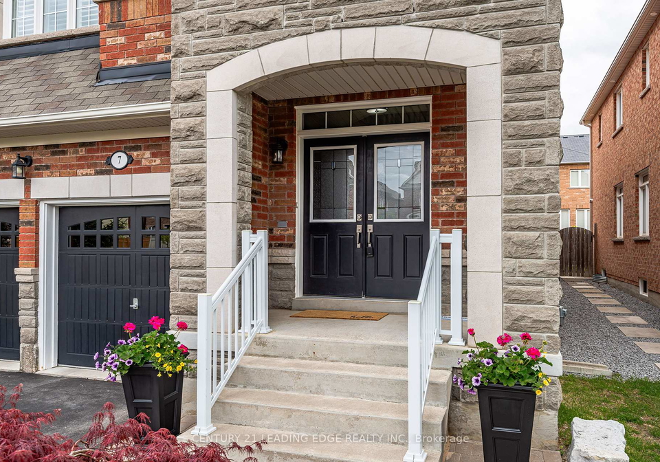 7-mccann-crescent-bradford-west-gwillimbury-ontario-n12212160