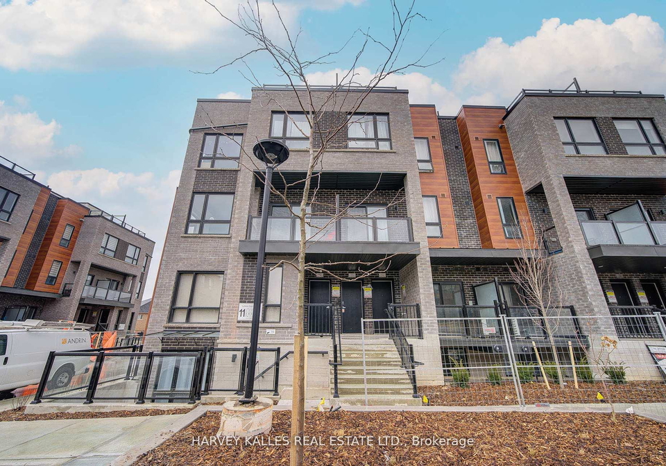 1224-lytham-green-circle-newmarket-ontario-n12213663