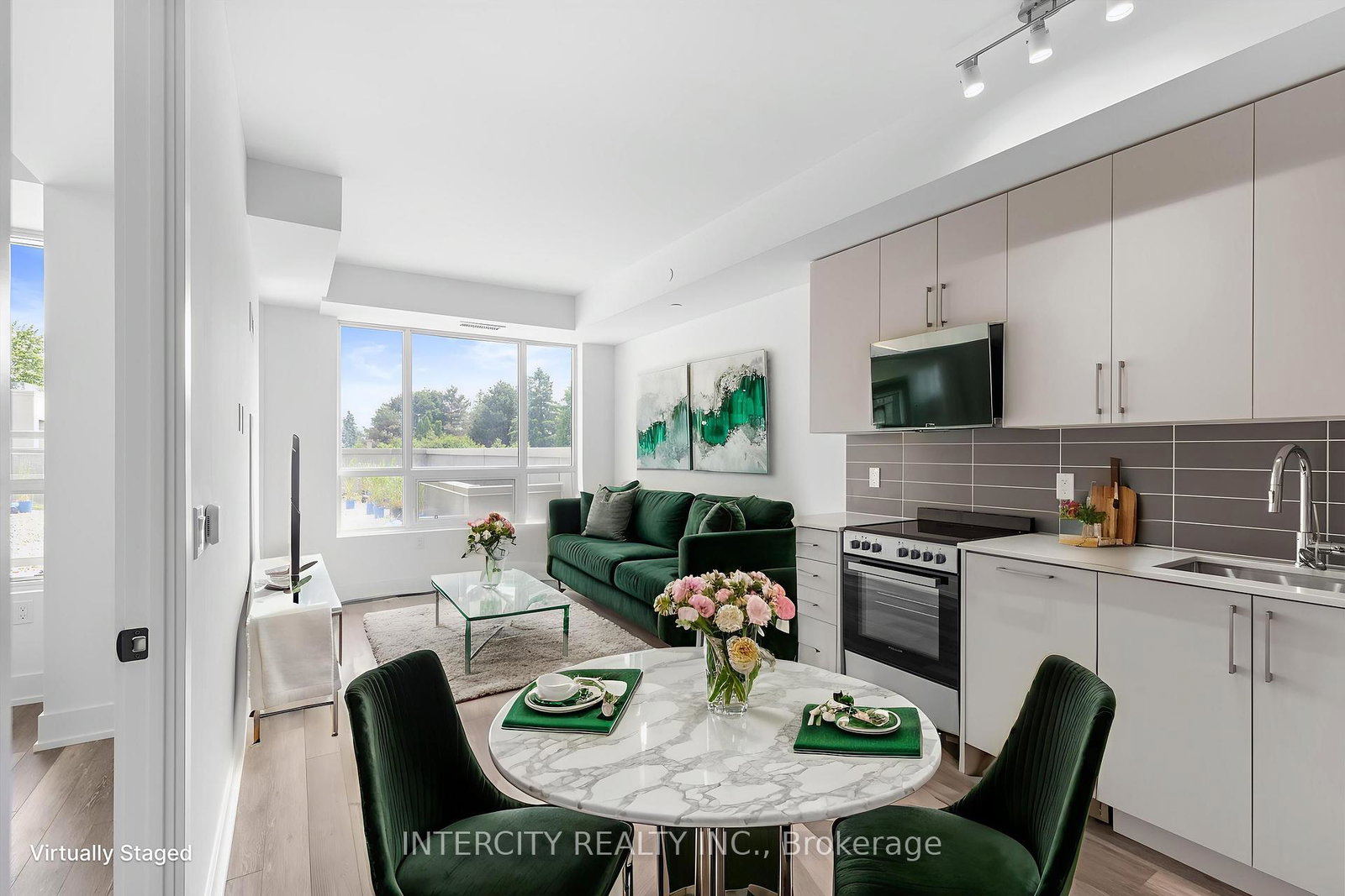 2075-road-king-ontario-n12213753