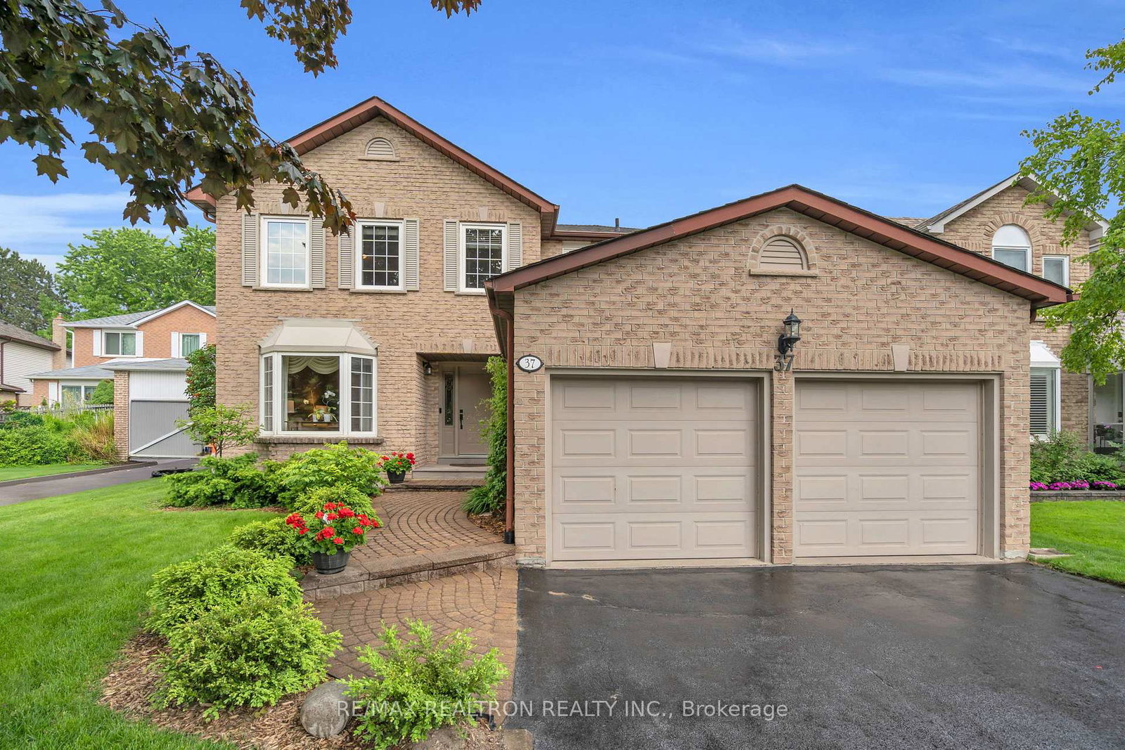 37-stiver-drive-newmarket-ontario-n12213776