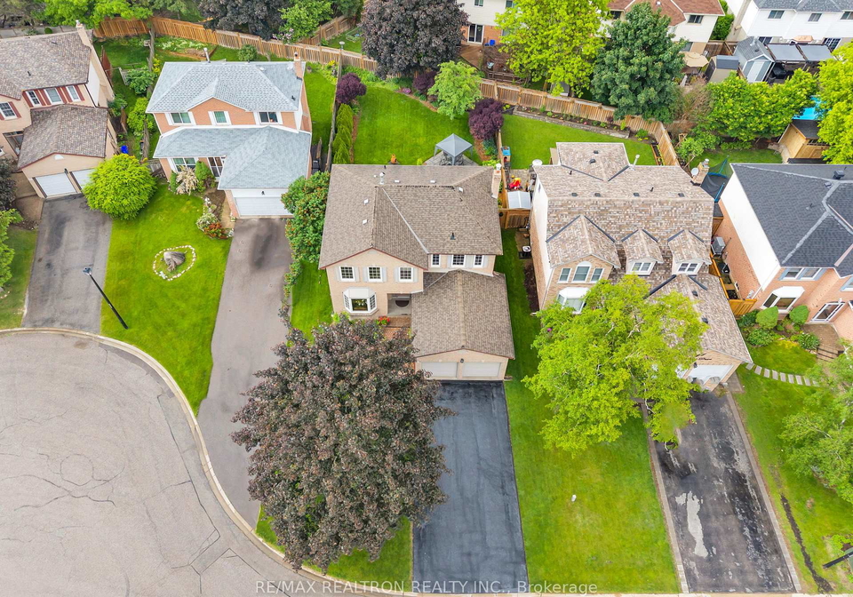 37-stiver-drive-newmarket-ontario-n12213776