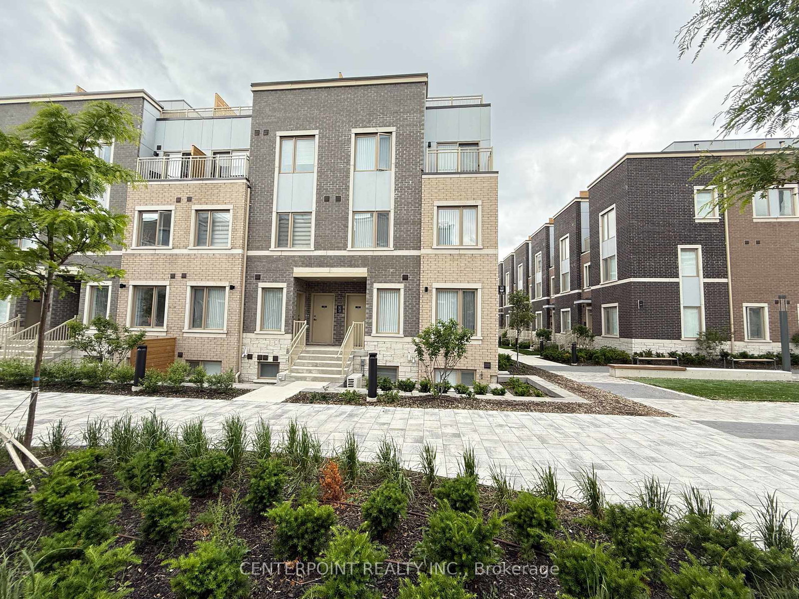 141-honeycrisp-crescent-vaughan-ontario-n12214629