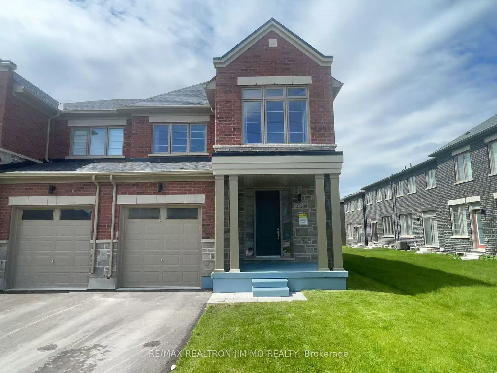 212-thompson-drive-east-gwillimbury-ontario-n12214676