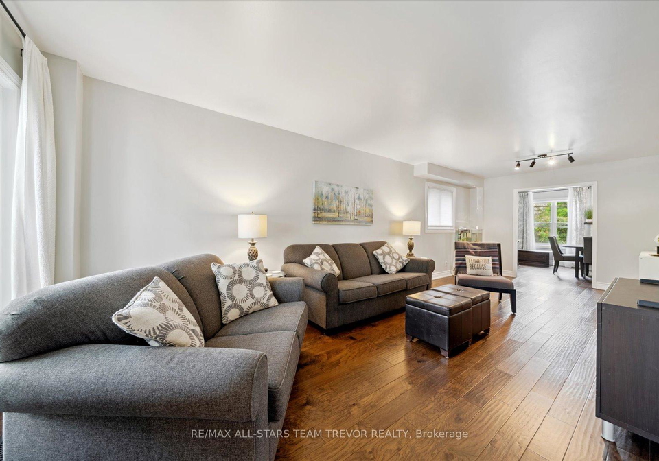 42-doon-crescent-georgina-ontario-n12214900