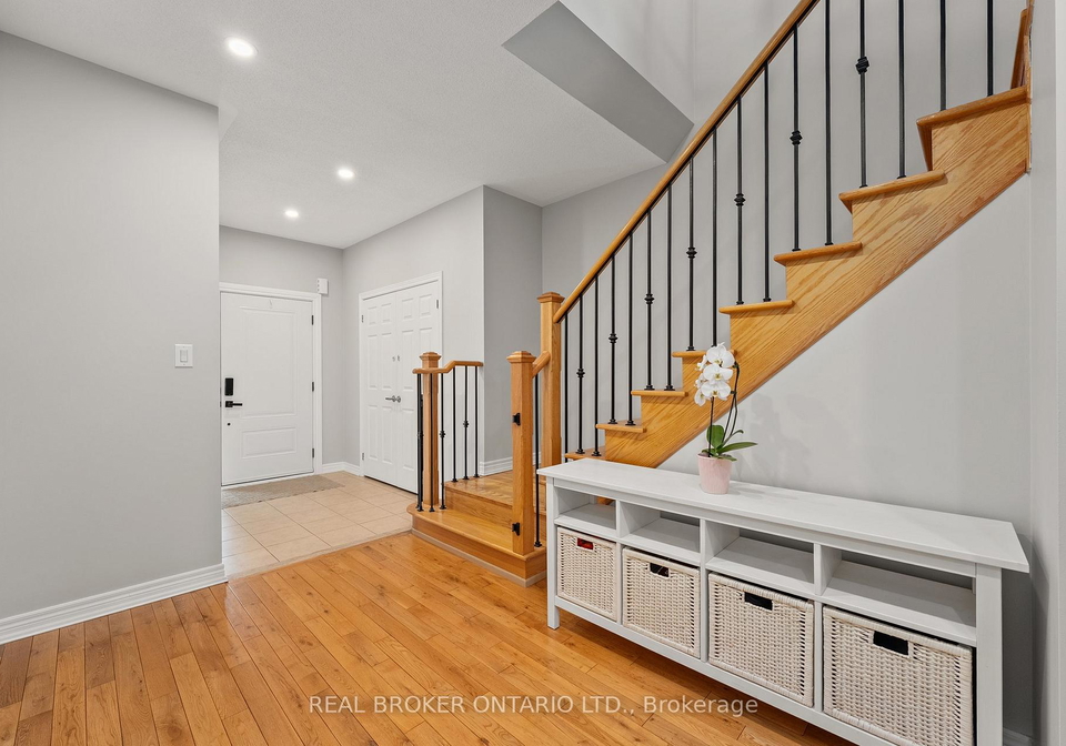44-mckenzie-way-bradford-west-gwillimbury-ontario-n12215305