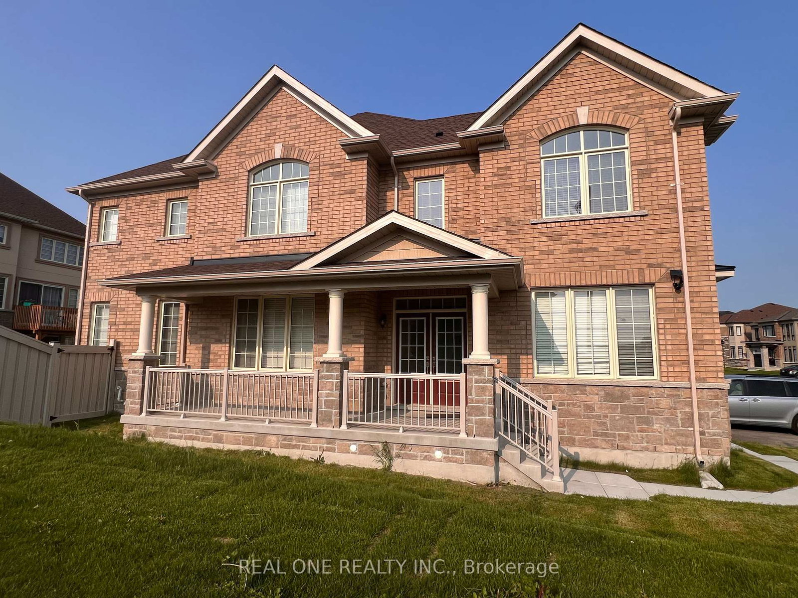 2-kenneth-rogers-crescent-east-gwillimbury-ontario-n12215521