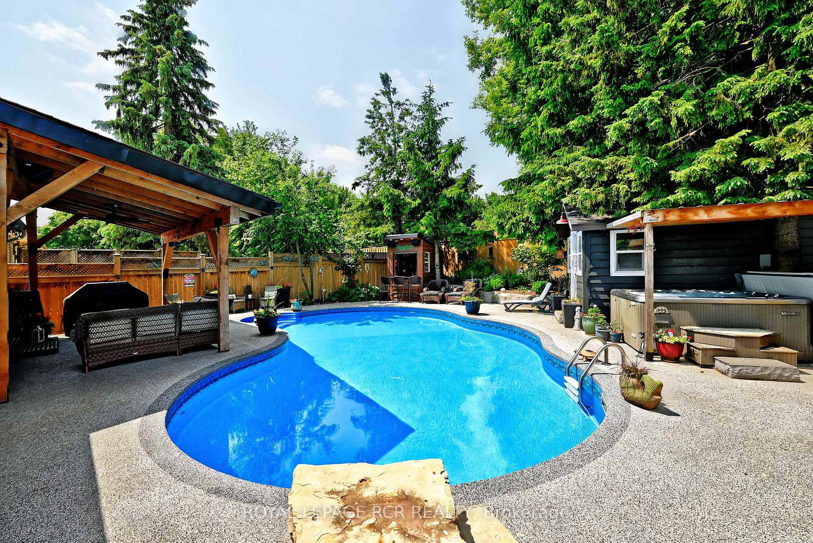 350-borden-avenue-newmarket-ontario-n12217328