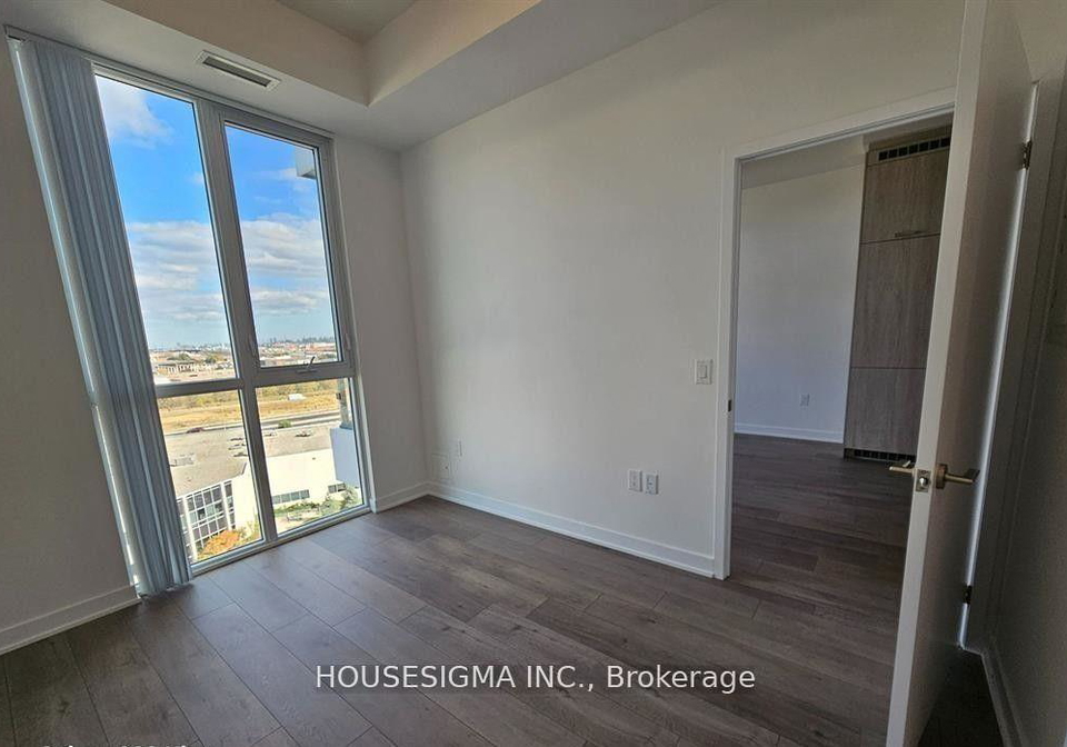 60-honeycrisp-crescent-vaughan-ontario-n12217470