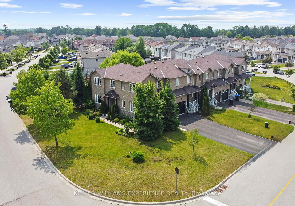 1-admiral-crescent-essa-ontario-n12218450