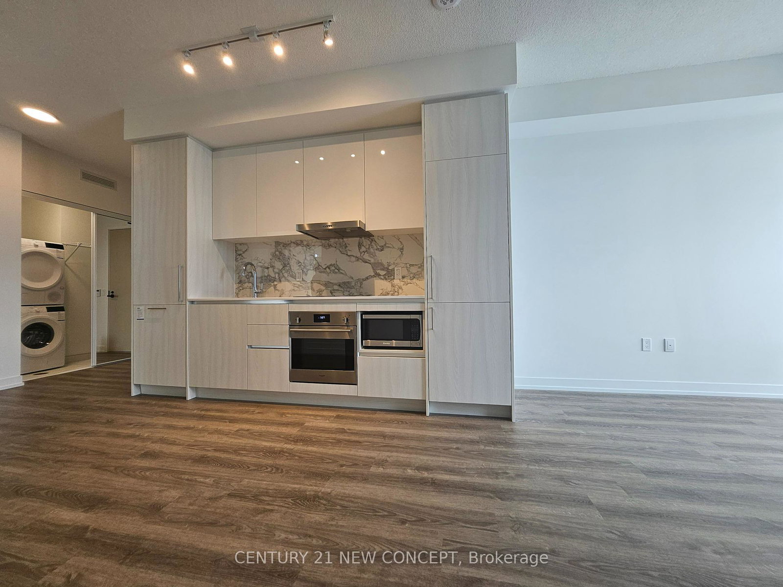 195-commerce-street-vaughan-ontario-n12221435