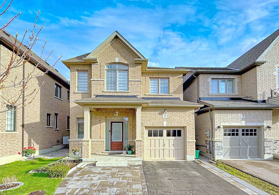 9-temple-avenue-east-gwillimbury-ontario-n12221531
