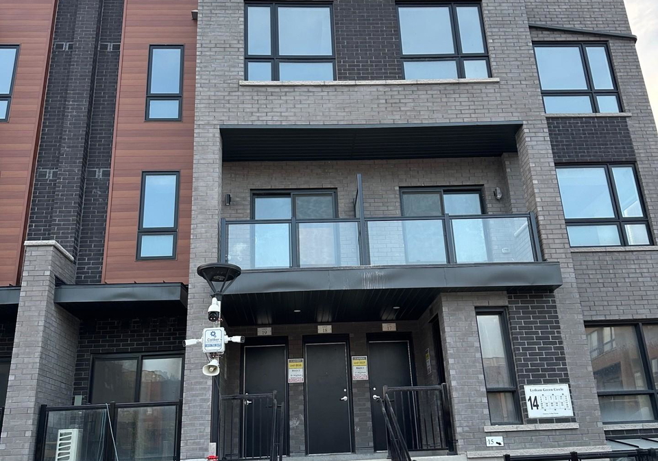 14-lytham-grn-circle-newmarket-ontario-n12221926