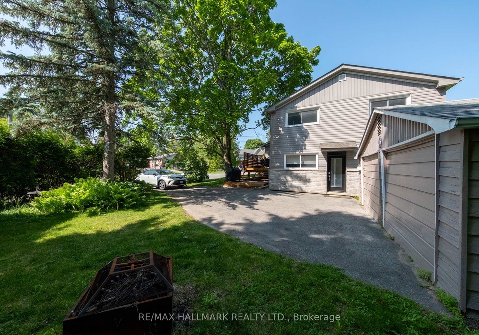 15-webster-drive-aurora-ontario-n12223525