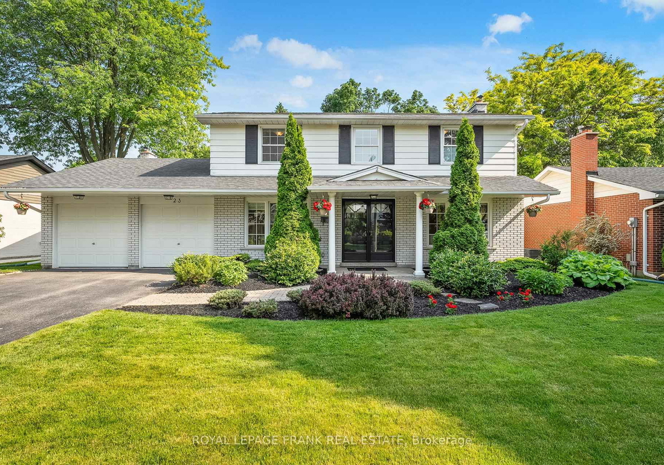 23-senator-reesors-drive-markham-ontario-n12223670