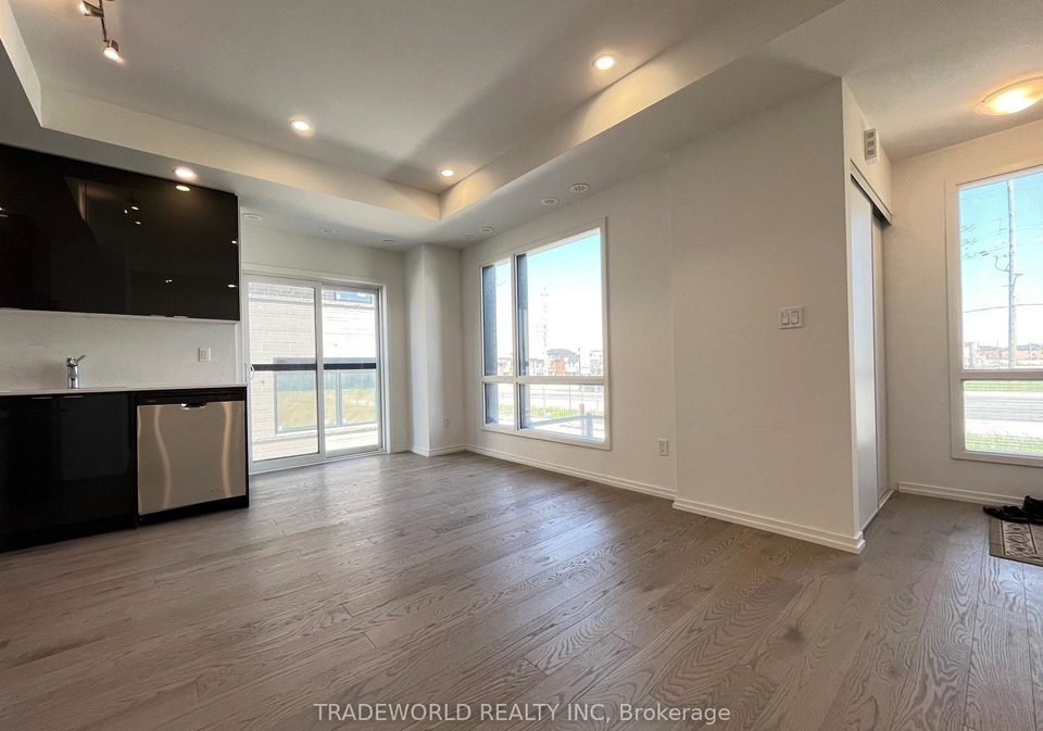 14-lytham-green-circle-newmarket-ontario-n12224147