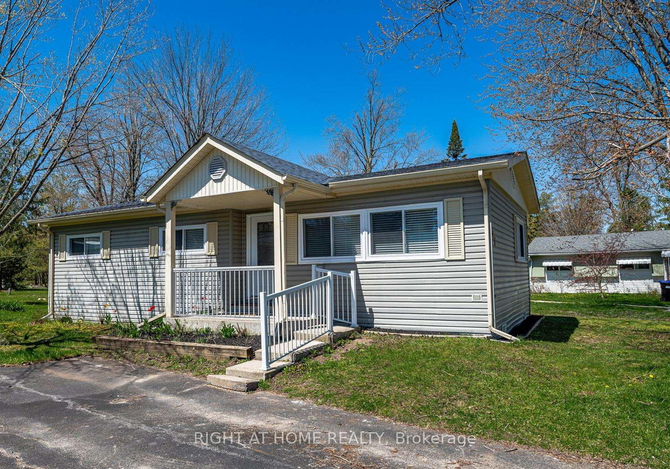 83-hawthorne-drive-innisfil-ontario-n12224888