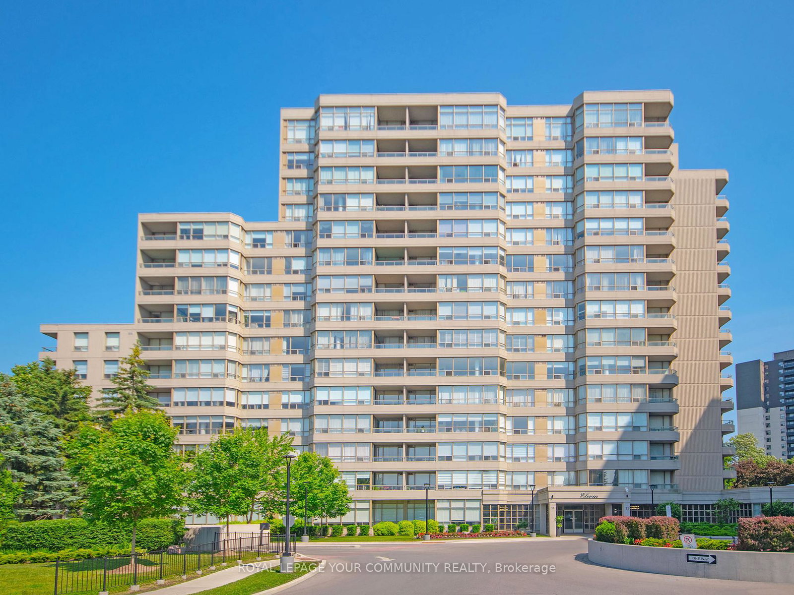 11-townsgate-drive-vaughan-ontario-n12225202