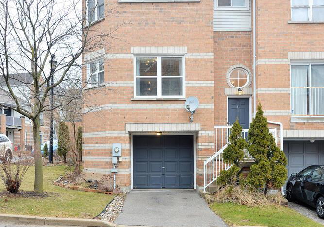51-brandy-lane-way-newmarket-ontario-n12225593