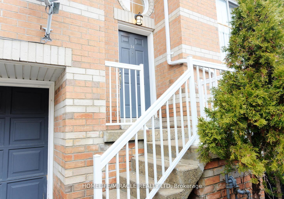 51-brandy-lane-way-newmarket-ontario-n12225593