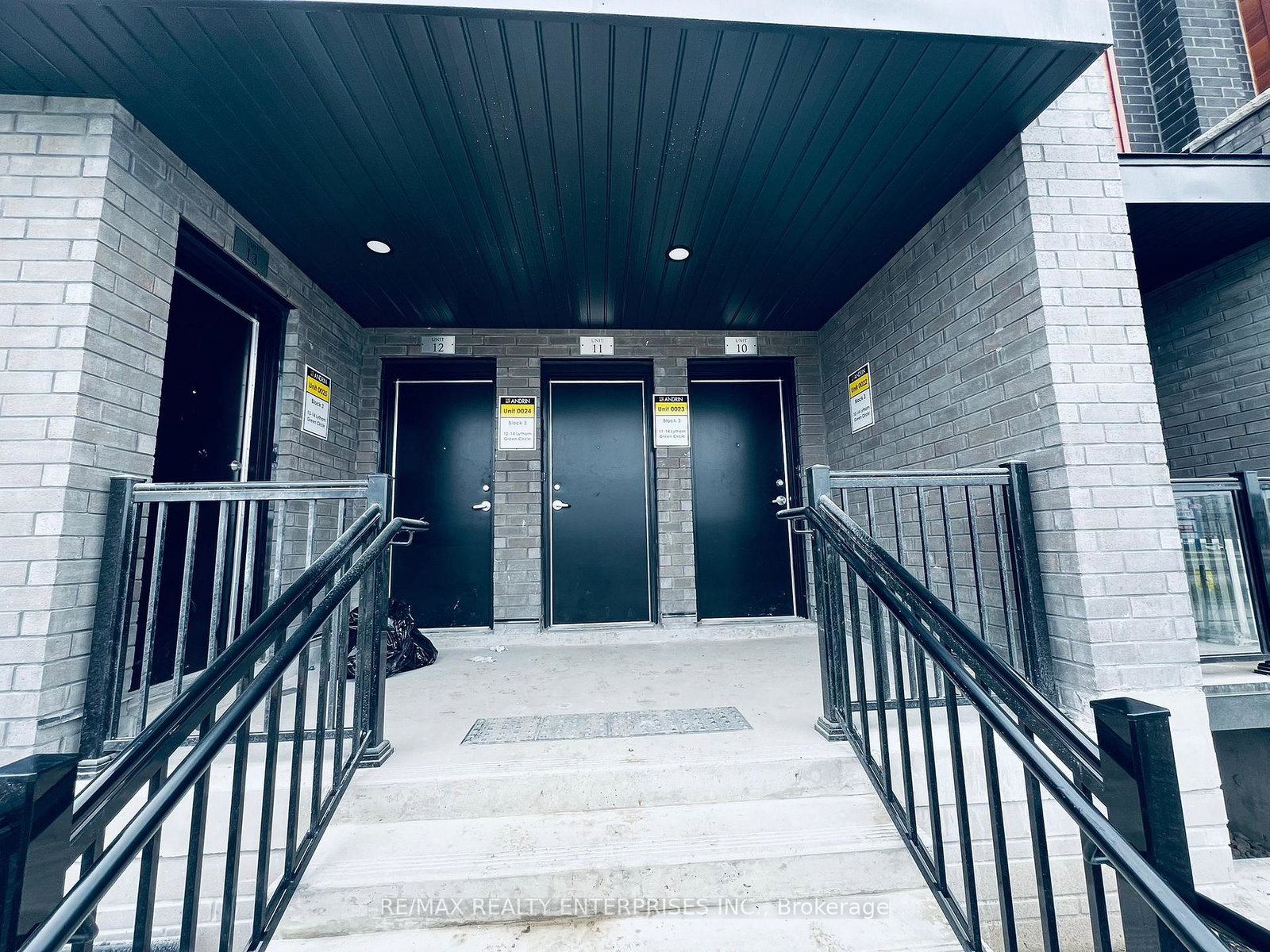 14-lytham-green-circle-newmarket-ontario-n12227357