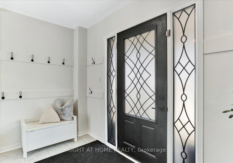 10-liberty-crescent-bradford-west-gwillimbury-ontario-n12228758