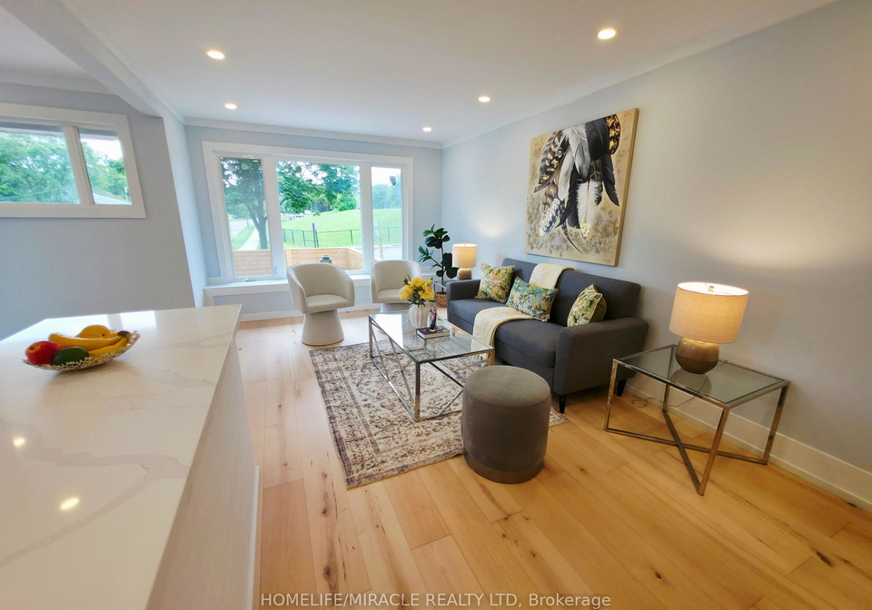 276-penn-avenue-newmarket-ontario-n12229101