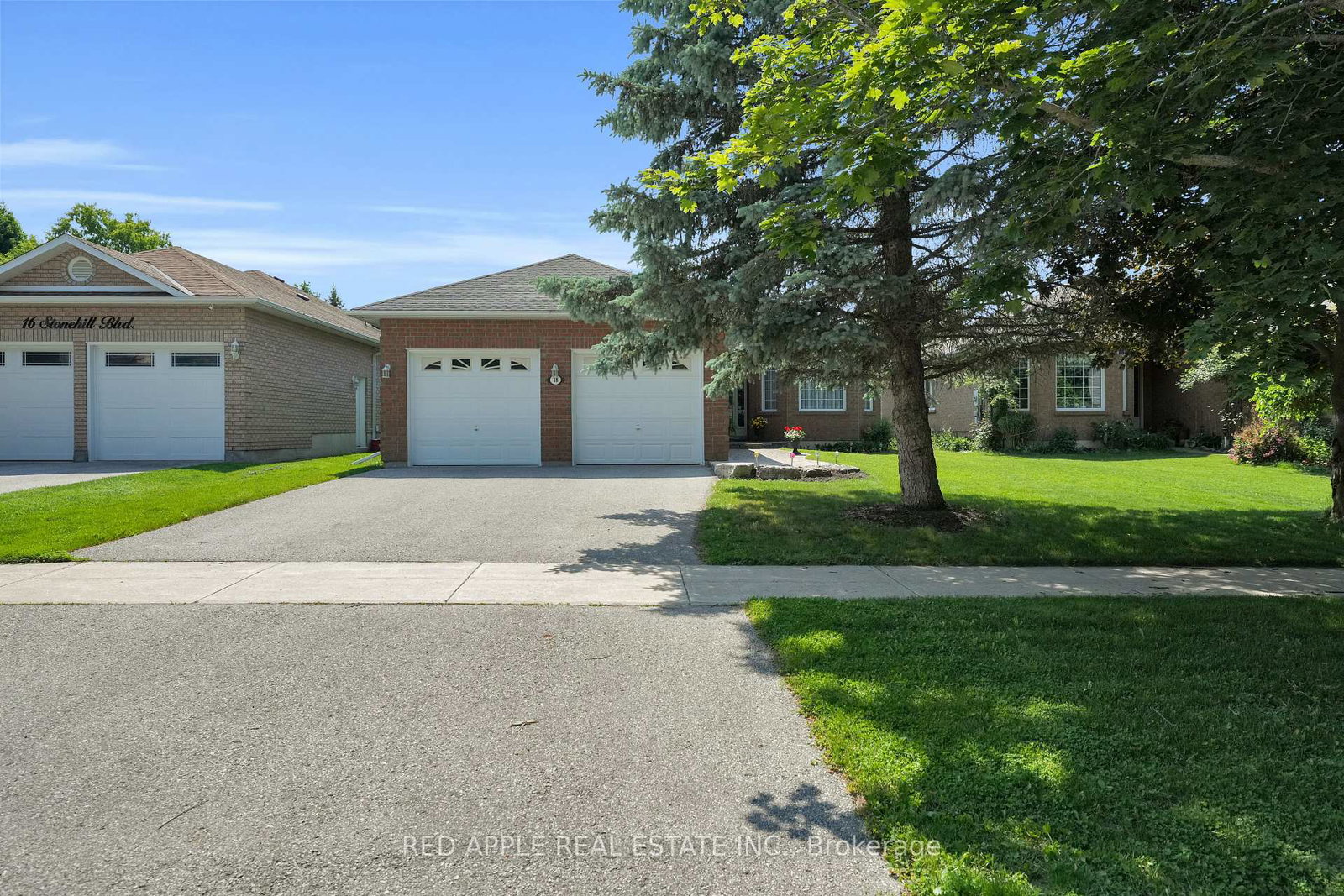 18-stonehill-boulevard-east-gwillimbury-ontario-n12229197