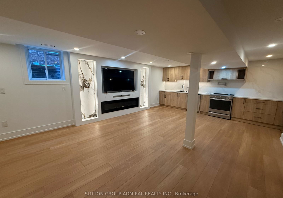 443-silken-laumann-drive-newmarket-ontario-n12229311