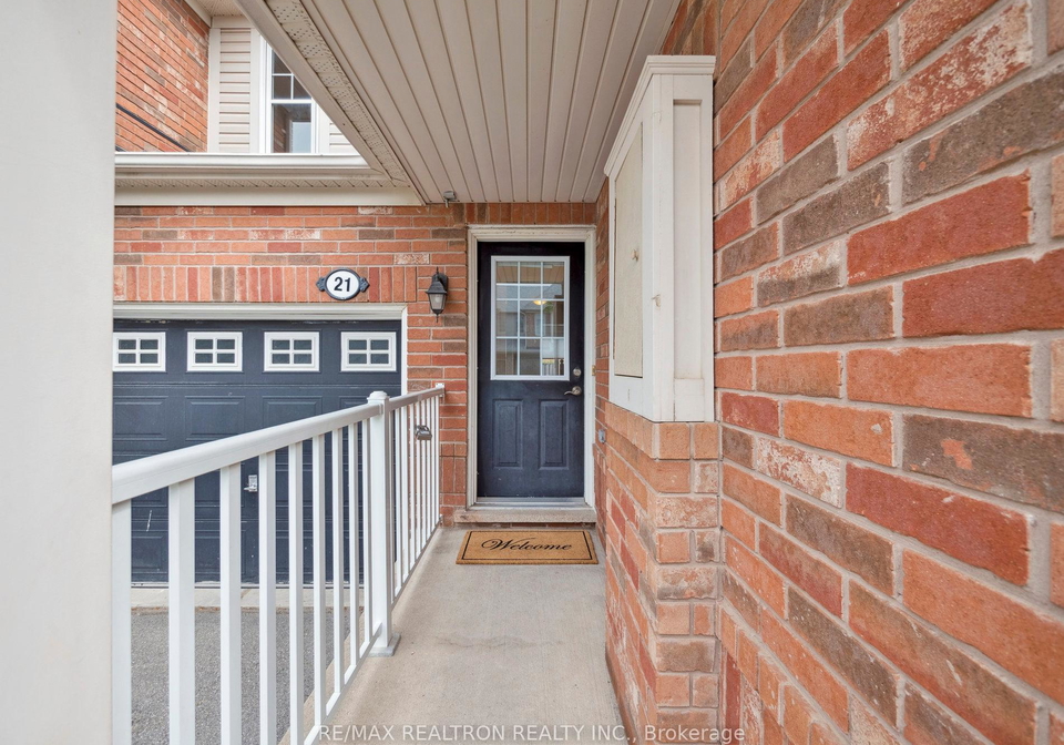 21-dougherty-crescent-whitchurch-stouffville-ontario-n12229342