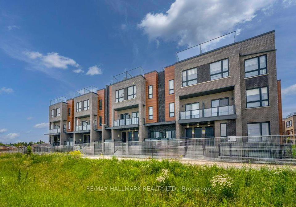 18-lytham-green-circle-newmarket-ontario-n12232251