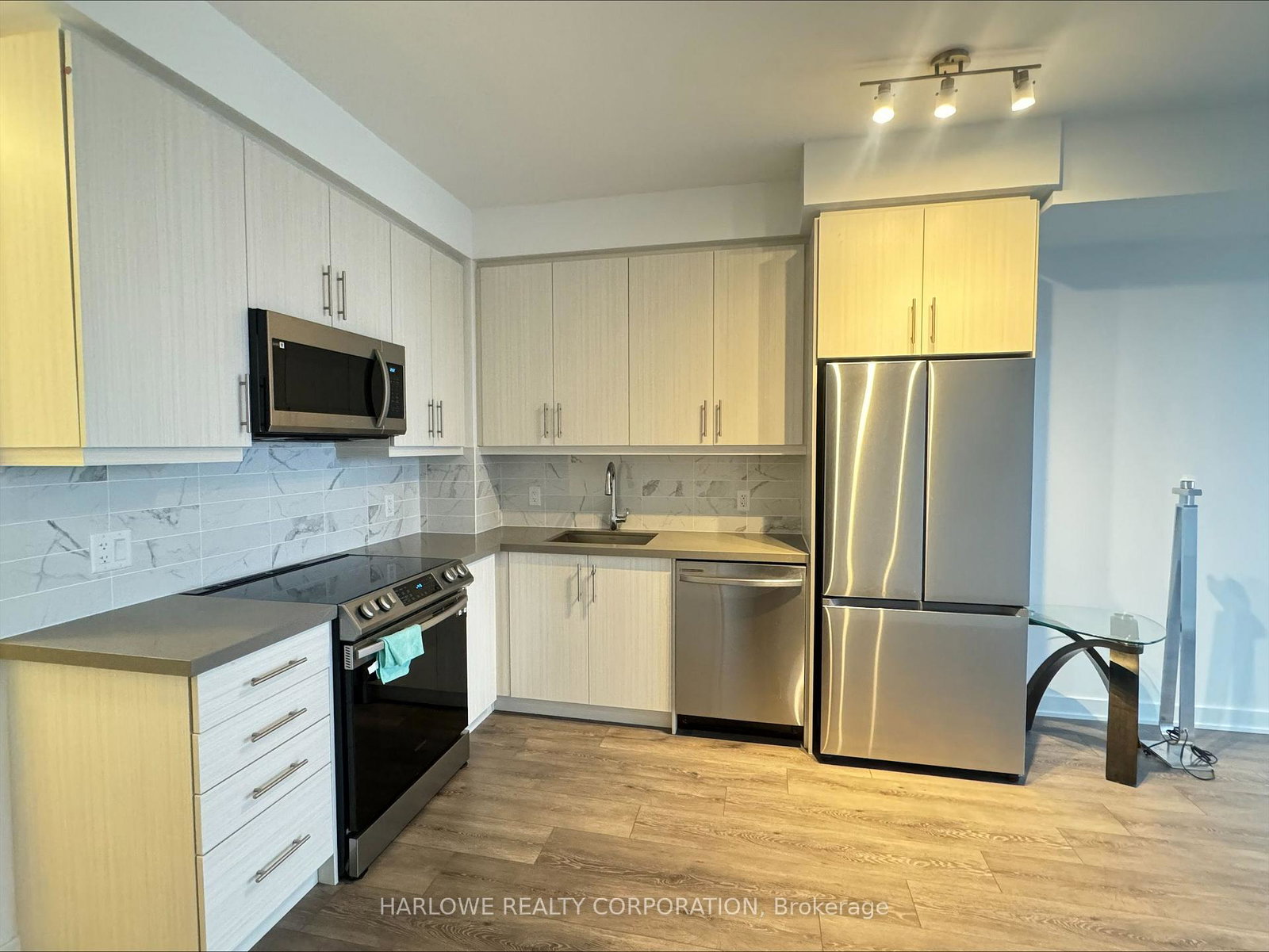 105-oneida-crescent-richmond-hill-ontario-n12232513