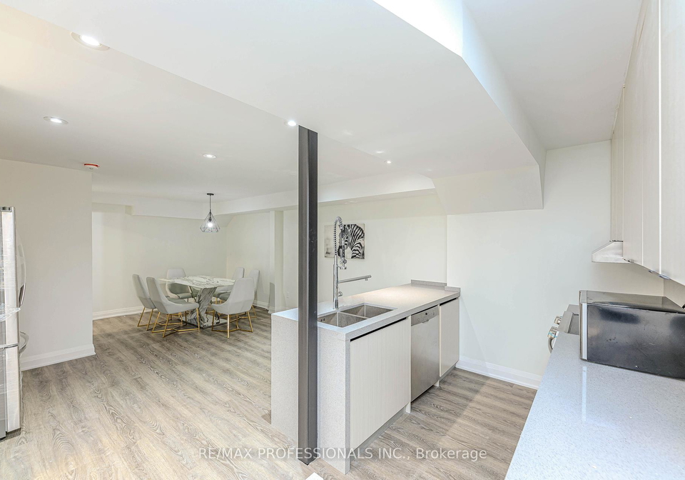 295-deepsprings-crescent-vaughan-ontario-n12233391