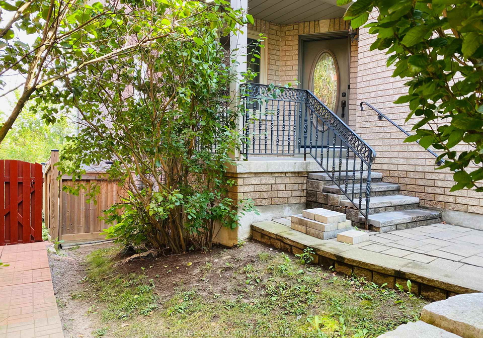 15-fife-road-aurora-ontario-n12233581