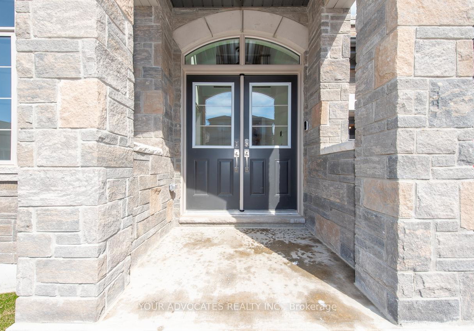 142-rowe-street-bradford-west-gwillimbury-ontario-n12235009