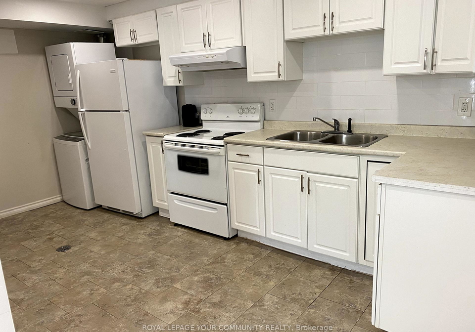 796-lower-floor-botany-hill-crescent-newmarket-ontario-n12235878