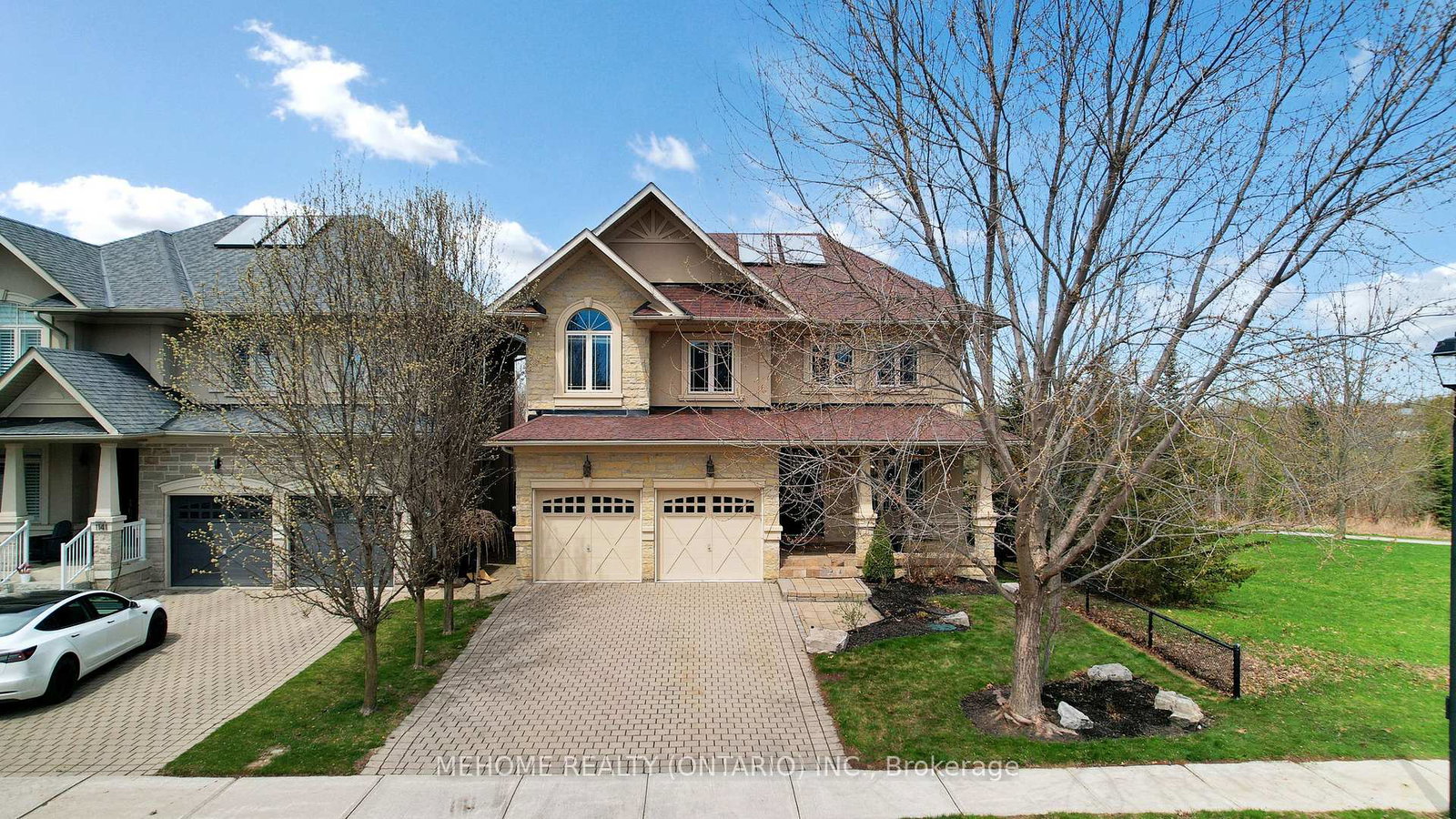 1143-quaker-trail-newmarket-ontario-n12236575