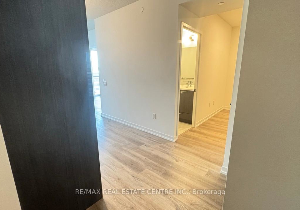 225-commerce-street-vaughan-ontario-n12236704