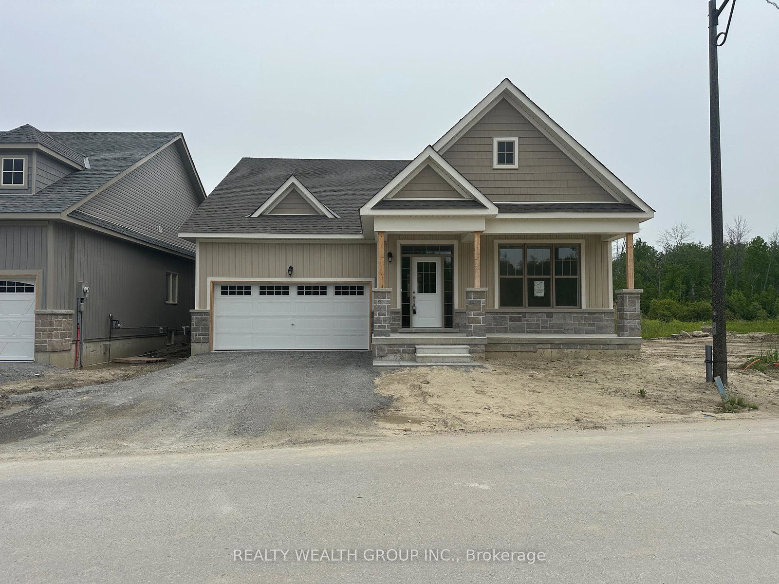 7-stadacona-avenue-georgina-ontario-n12237338