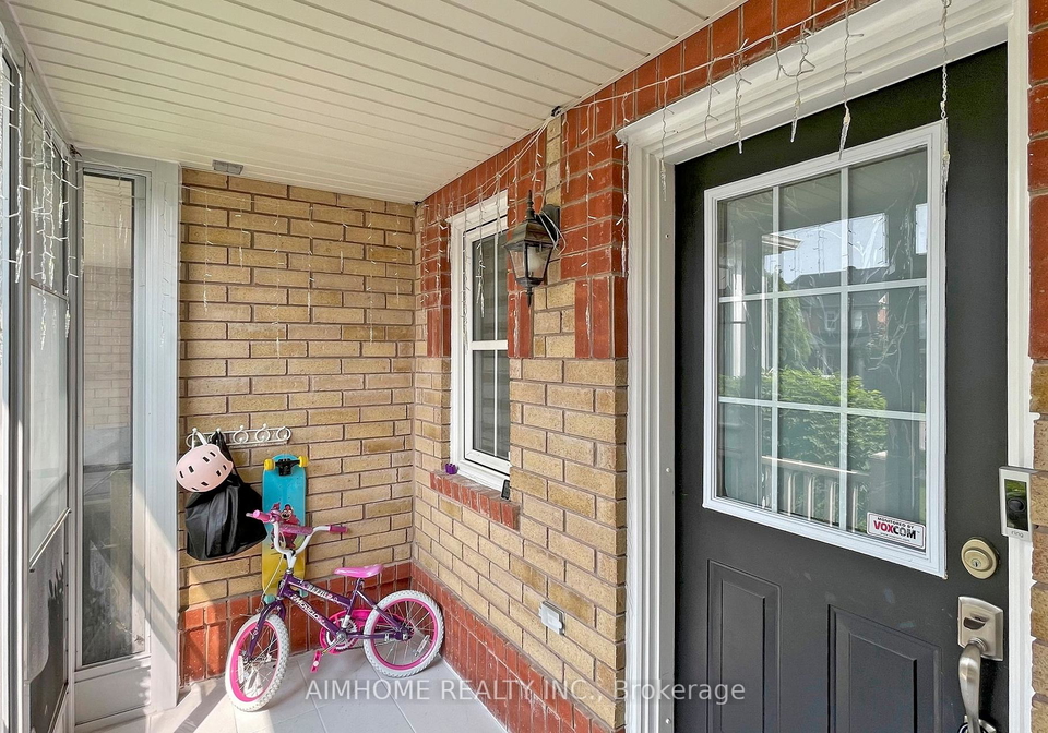 17-jamesway-crescent-whitchurch-stouffville-ontario-n12237439