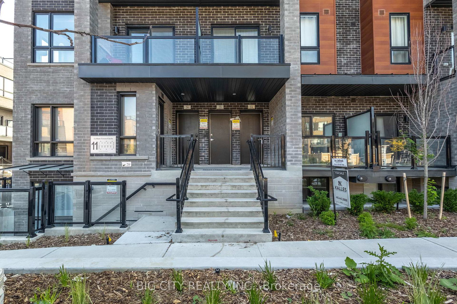 11-lytham-green-circle-newmarket-ontario-n12238032