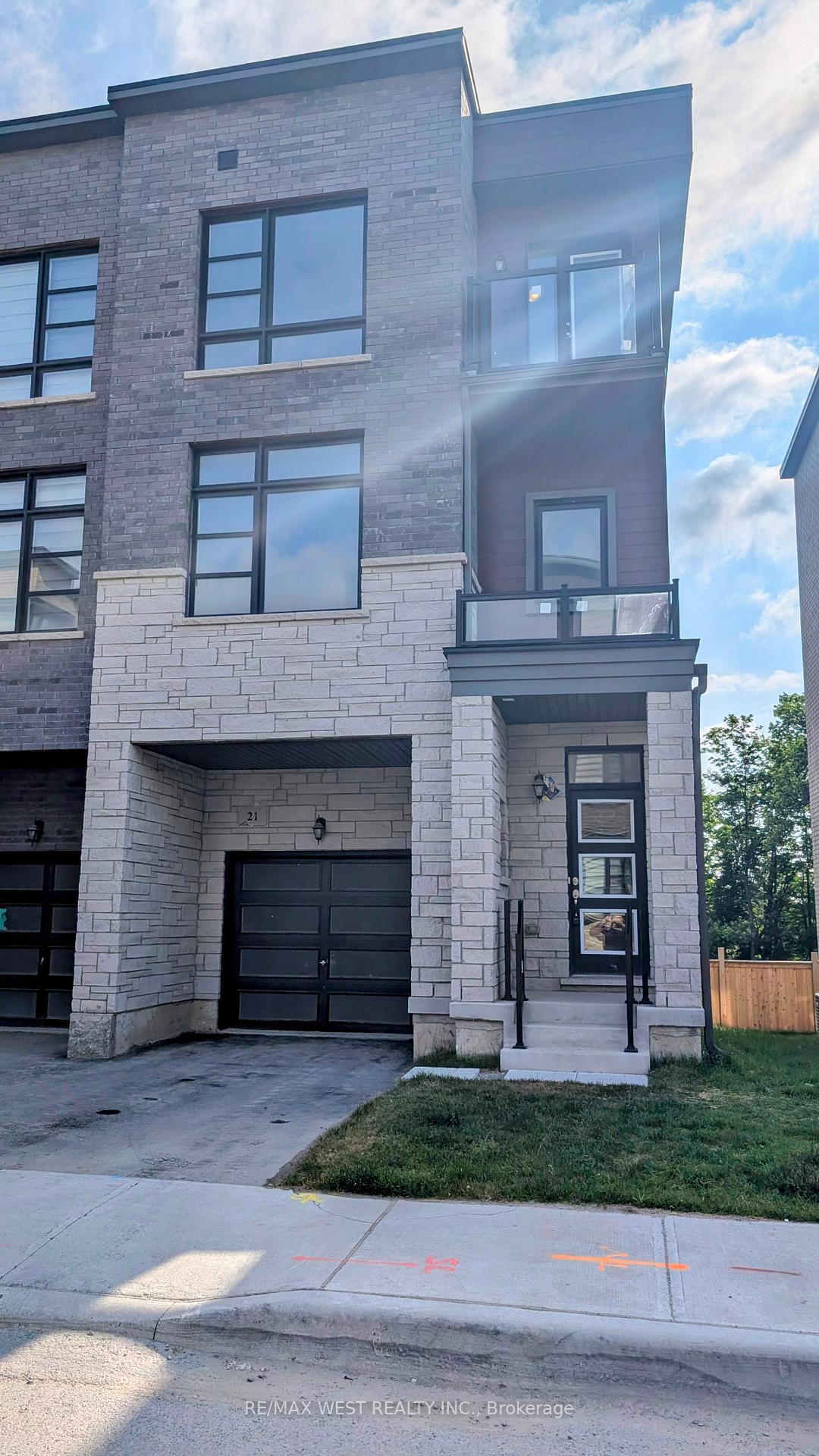 21-inverary-crescent-vaughan-ontario-n12239996