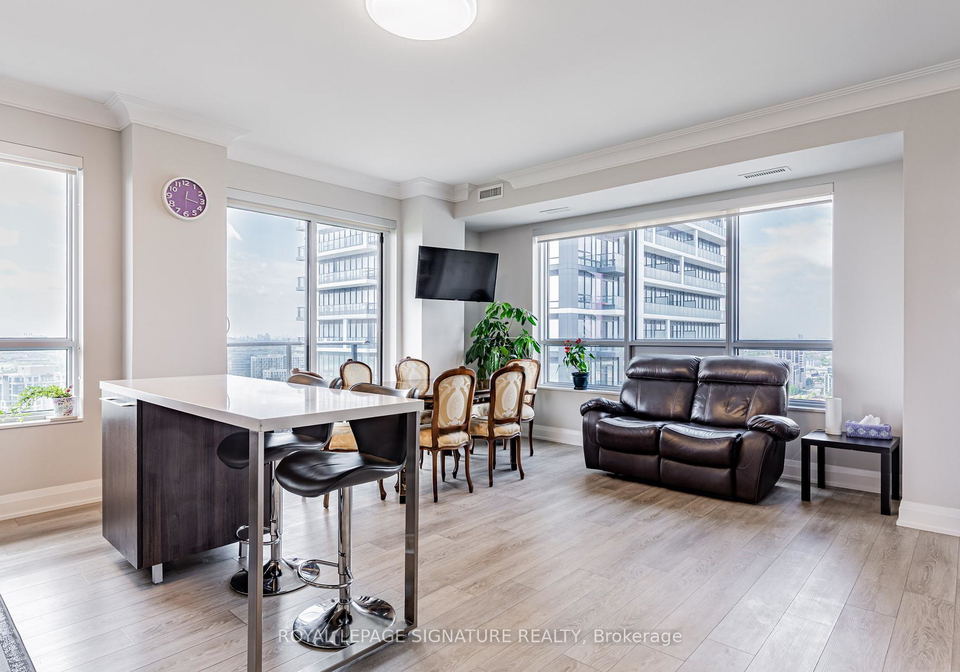 18-water-walk-drive-markham-ontario-n12240782