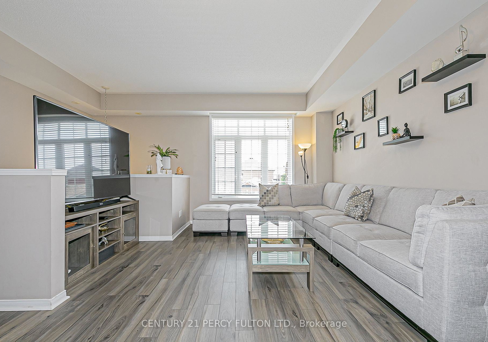 38-greensborough-villag-circle-markham-ontario-n12241026