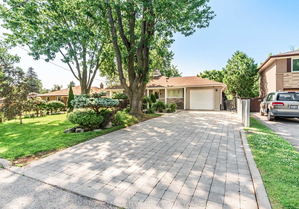 8-lincoln-green-drive-markham-ontario-n12241827