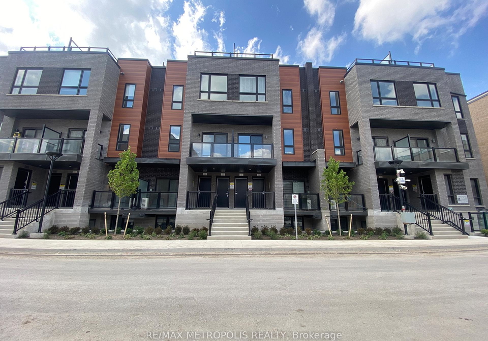 14-lytham-green-circle-newmarket-ontario-n12242454