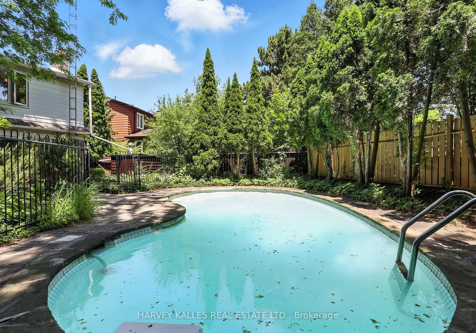 15-woolsthorpe-crescent-markham-ontario-n12243200