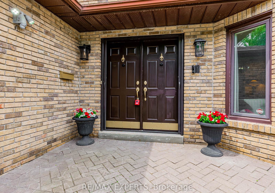 58-somerset-crescent-richmond-hill-ontario-n12245193