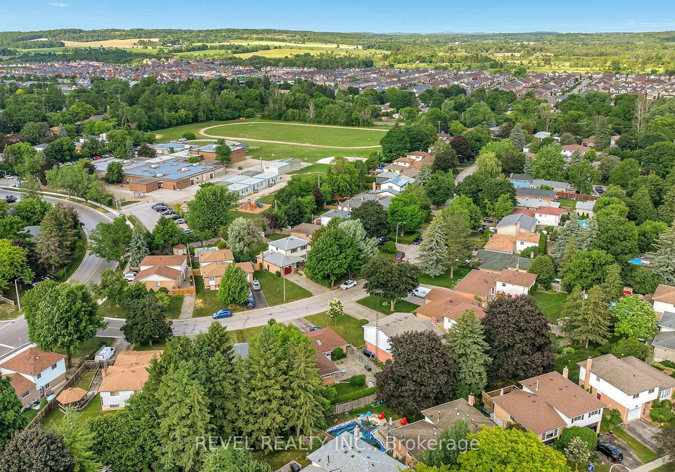 21-adeline-avenue-new-tecumseth-ontario-n12248068